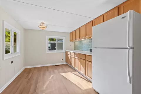 130 Northshore Rd, Elgin, IL 60123 photo 9