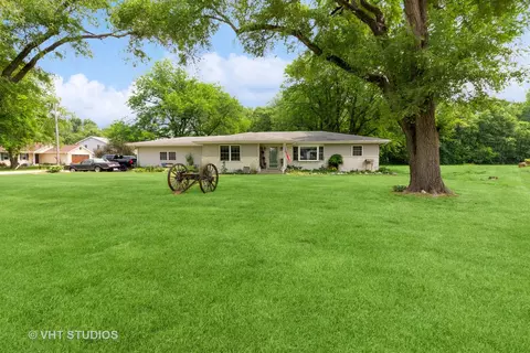195 N Division St, Braidwood, IL 60408