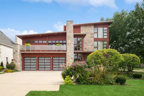 497 S Arlington Ave, Elmhurst, IL 60126