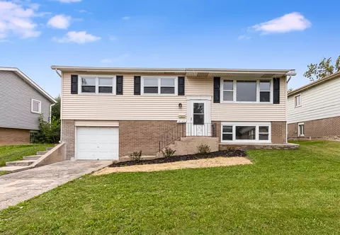 9148 W 89th St, Hickory Hills, IL 60457