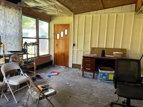 407 E Booth St, Tampico, IL 61283 photo 17