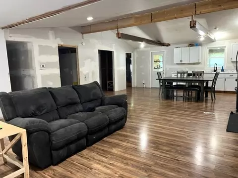407 E Booth St, Tampico, IL 61283 photo 2