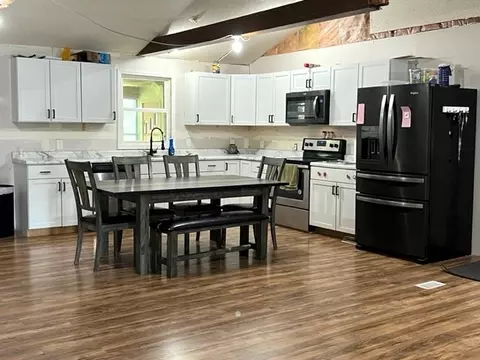 407 E Booth St, Tampico, IL 61283 photo 3