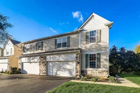 113 Grandview Ct, Volo, IL 60020