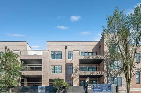 4537 N Clark St #2C, Chicago, IL 60640