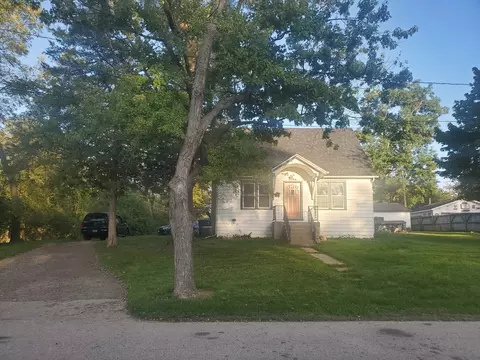 34871 N Robin Rd, Ingleside, IL 60041 photo 2