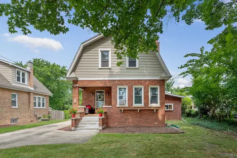 616 Maple Ave, Downers Grove, IL 60515