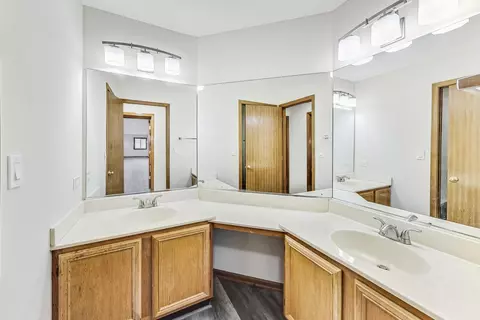 663 Grenache Ct, Bartlett, IL 60103 photo 46