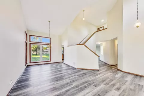 663 Grenache Ct, Bartlett, IL 60103 photo 8