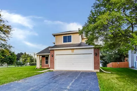 663 Grenache Ct, Bartlett, IL 60103 photo 2
