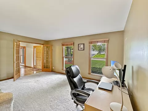 3511 Lakeview Dr, Algonquin, IL 60102 photo 5