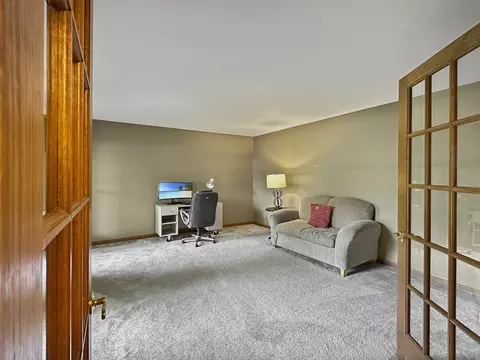 3511 Lakeview Dr, Algonquin, IL 60102 photo 4