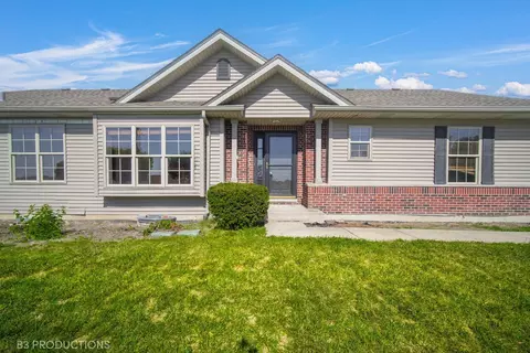 25700 Oconnel Ln, Manhattan, IL 60442