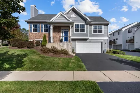 1660 Sandcastle Ln, Pingree Grove, IL 60140