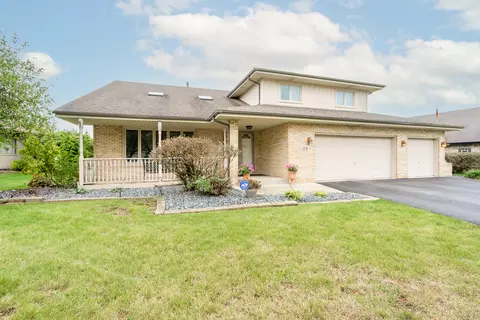 1231 Newbridge Ave, Lockport, IL 60441
