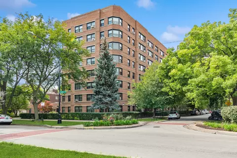 4880 N Marine Dr #805, Chicago, IL 60640