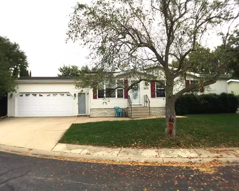 307 Elder Ln, Belvidere, IL 61008