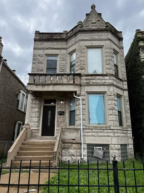 4022 W 21st St, Chicago, IL 60623