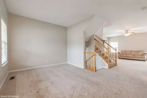 2011 Brunswick Dr, Plainfield, IL 60586 photo 2