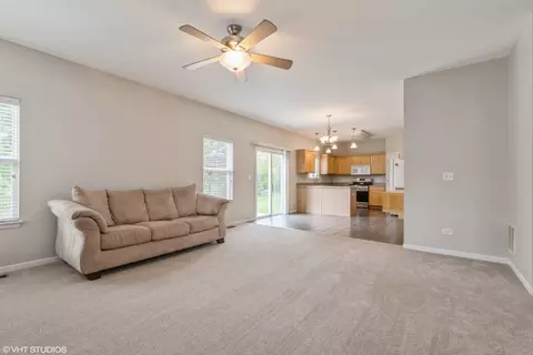 2011 Brunswick Dr, Plainfield, IL 60586 photo 8
