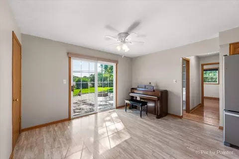 2719 Killarney Dr, Cary, IL 60013 photo 7