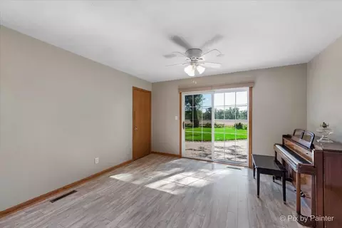 2719 Killarney Dr, Cary, IL 60013 photo 11