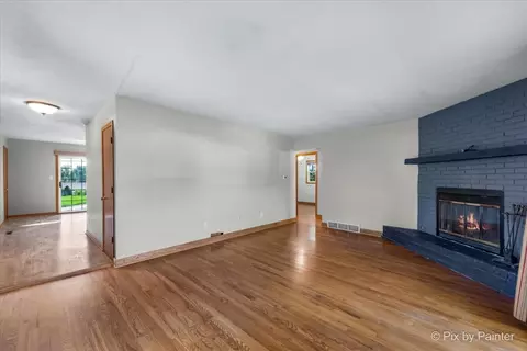 2719 Killarney Dr, Cary, IL 60013 photo 6