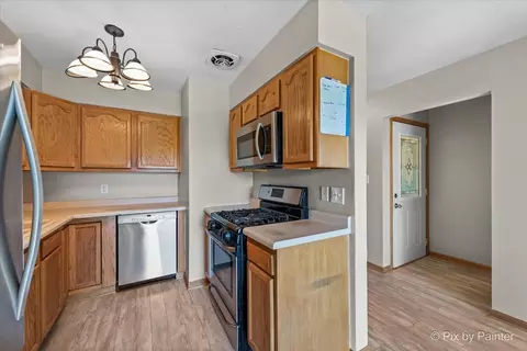 2719 Killarney Dr, Cary, IL 60013 photo 10