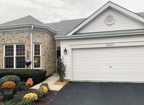21421 Mays Lake Dr, Crest Hill, IL 60403