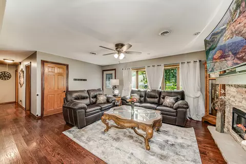 23532 W Grinton Dr, Plainfield, IL 60586 photo 8