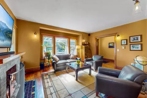 553 Webford Ave, Des Plaines, IL 60016 photo 5