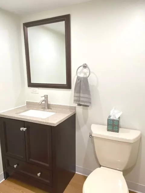 553 Webford Ave, Des Plaines, IL 60016 photo 32