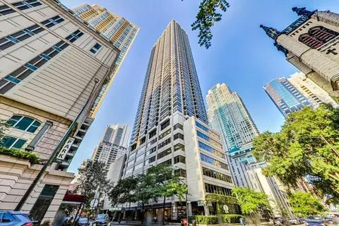 30 E Huron St #3209, Chicago, IL 60611