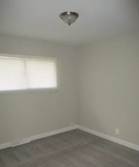 15237 Ridgeway Ave, Midlothian, IL 60445 photo 7