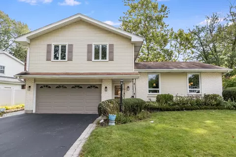 2161 Midhurst Rd, Downers Grove, IL 60516