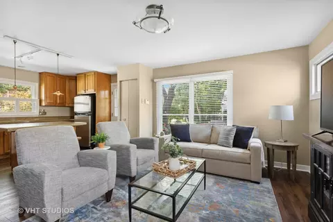 319 E Harrison Ave, Wheaton, IL 60187 photo 13