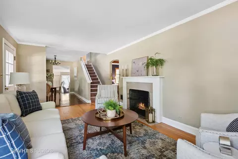 319 E Harrison Ave, Wheaton, IL 60187 photo 6