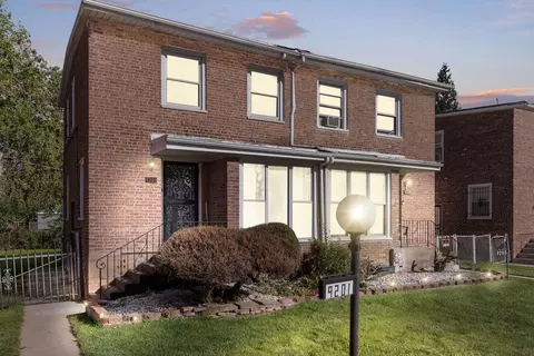 9201 S Forest Ave, Chicago, IL 60619