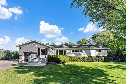 3819 E Lakeview Dr, Kankakee, IL 60901