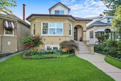 2931 N Mont Clare Ave, Chicago, IL 60634