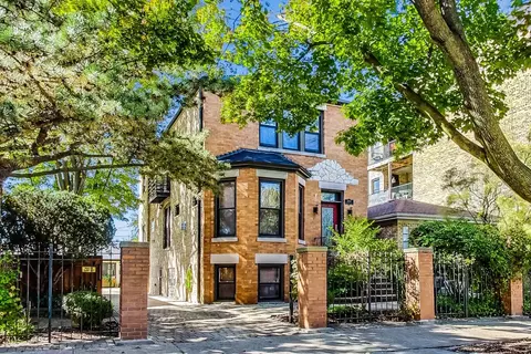 2832 N Francisco Ave, Chicago, IL 60618