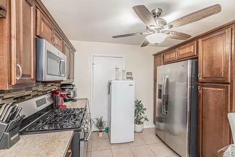 9460 Dee Rd #1D, Des Plaines, IL 60016 photo 10