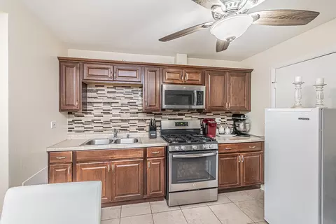 9460 Dee Rd #1D, Des Plaines, IL 60016 photo 9