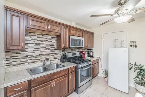 9460 Dee Rd #1D, Des Plaines, IL 60016 photo 8