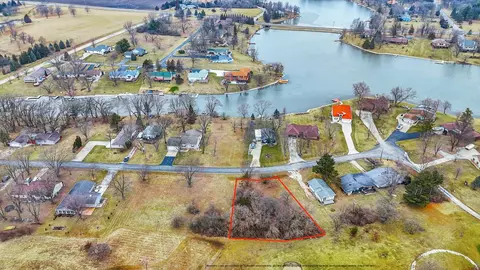 1427 Country Club Ln, Loda, IL 60948