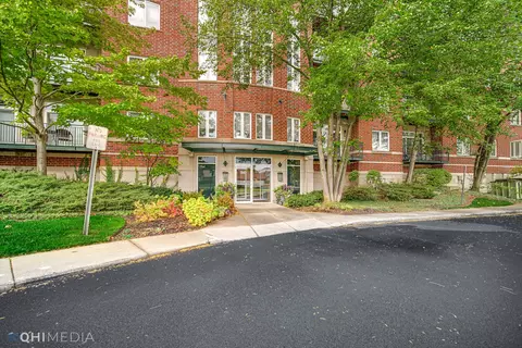 840 Weidner Rd #403, Buffalo Grove, IL 60089