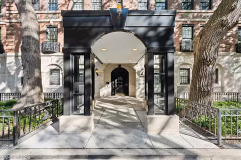 210 E Pearson St #7C, Chicago, IL 60611 photo 3
