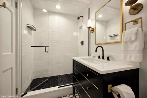 210 E Pearson St #7C, Chicago, IL 60611 photo 35