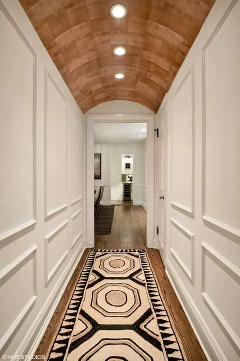 210 E Pearson St #7C, Chicago, IL 60611 photo 6