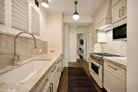 210 E Pearson St #7C, Chicago, IL 60611 photo 26
